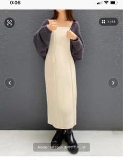 ジュノア　2022ワンピース 新品未使用　タグ付きのサムネイル