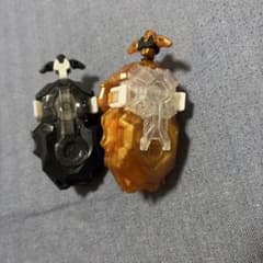 ベイブレードバースト ベイランチャー2つのサムネイル
