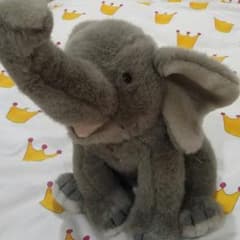 ぞうのぬいぐるみのサムネイル