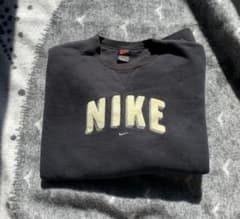 週末限定値下げ【NIKE】スウェットのサムネイル