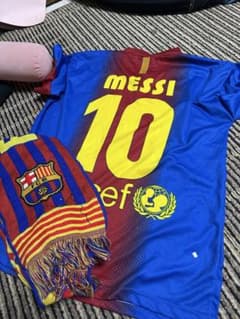 FCバルセロナ メッシ 10番 ユニフォーム&マフラータオルセット　Mサイズ FCバルセロナ メッシ10 ユニフォーム マフラー セット 現地購入 - メルカリ