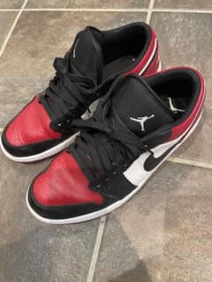NIKE AIR JORDAN 1のサムネイル