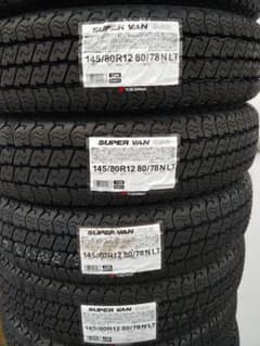 ヨコハマタイヤ 145/80R12 super vanのサムネイル