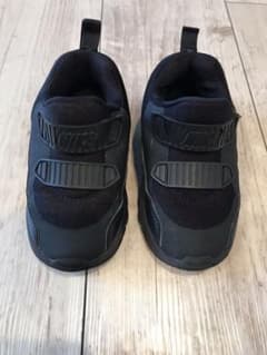 NIKE AIR MAXのサムネイル