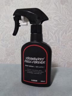 ☆ほぼ未使用 LUSH ボディスプレー ストロベリーフィールズ