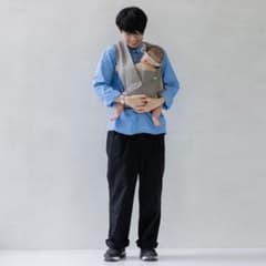 抱っこ紐 グレー ストライプデザインのサムネイル