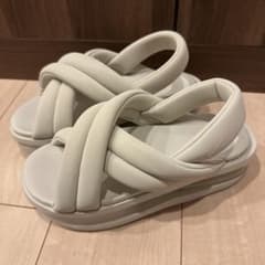 NIKE エアマックス アイラ Air Max Islaのサムネイル