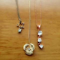 ネックレス 右 300円♡のサムネイル