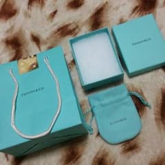 TIFFANY&CO.　空箱　紙袋　巾着のサムネイル