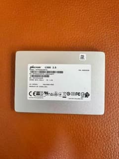 Micron SATA 256GB 2.5インチ SSD 100時間以内のサムネイル