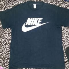 NIKE Tシャツのサムネイル