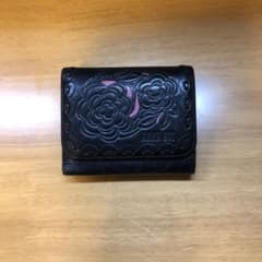 ANNA SUI（アナスイ）のサムネイル