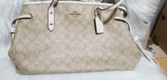 Coach ベージュ ロゴトートバッグのサムネイル