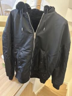 ZARA ブラック 2WAYフードジャケットのサムネイル