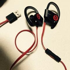 powerBeats2 wirelessのサムネイル