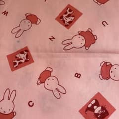 ミッフィ生地　はぎれのサムネイル
