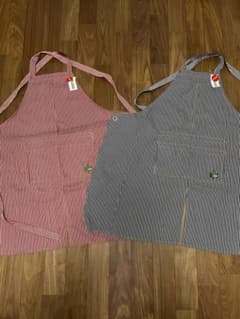☆しょう様専用☆ logosエプロン　2色セットのサムネイル