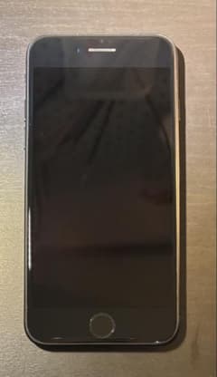 iPhone se 第二世代 64GB Blackのサムネイル