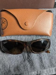 Ray-Ban偏光サングラスのサムネイル