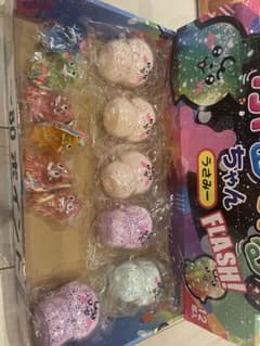 光る　うさぎ　ぷにぷに　うんちのサムネイル