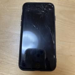 iPhone8 64GB 本体のみ　ブラック　画面割れのサムネイル