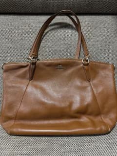 COACH ブラウンレザートートバッグのサムネイル
