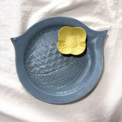 よしざわ窯】ブルーグレー鳥のお皿と花豆皿 - メルカリ