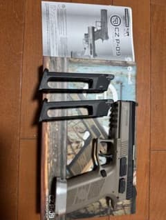 カーボネイト・CZ P-09 タンカラー マガジン2本付きのサムネイル