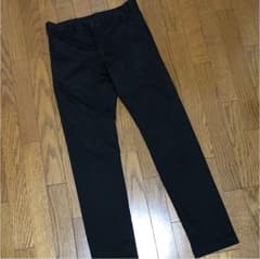 UNIQLO スラックスパンツのサムネイル