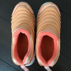 NIKE  ナイキ ダイナモフリー　22センチのサムネイル