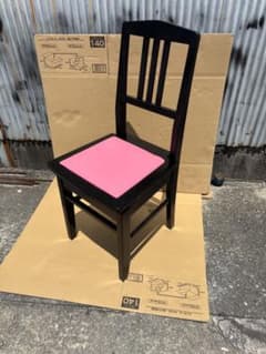 美品背もたれ付ピアノ椅子 ITO製可愛いピンク座面足部フェルト付き昇降