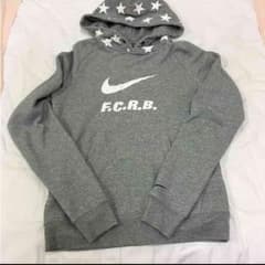 【美品、値下げ】FCRBパーカーのサムネイル