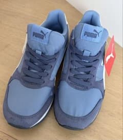 PUMA スニーカー ブルー系のサムネイル