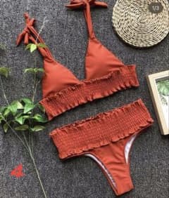 オレンジフリルセパレートビキニのサムネイル
