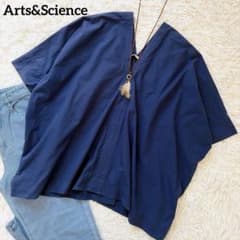 アーツアンドサイエンス　コットンVネックワイドブラウス　ネイビー　春夏 アーツアンドサイエンス コットンVネックワイドブラウス ネイビー 春夏
