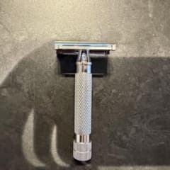 RazoRock Next Level 112 両刃カミソリのサムネイル