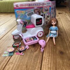 リカちゃんイーツ　おとどけスクーター　人形オマケのサムネイル