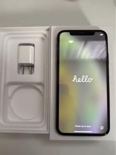 iPhone Xs スペースグレー 64GBのサムネイル
