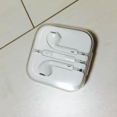 iPhone イヤホン 正規品のサムネイル