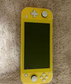 Nintendo Switch NINTENDO SWITCH LITE イエ…のサムネイル
