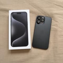 【極美品/ケース付き】iPhone 15 Pro Max ブラック 512GBのサムネイル
