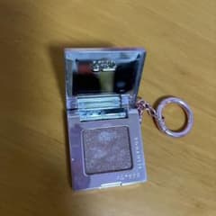 ROMANTIC BEAUTY アイシャドウ キーホルダーのサムネイル