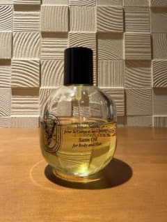【少しお値下げ】diptyque サテンオイル ボディ＆ヘア用 100mlのサムネイル