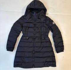 Moncler ブラック ダウンジャケットのサムネイル
