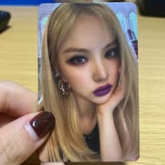 GFRIEND ウナ　トレカのサムネイル