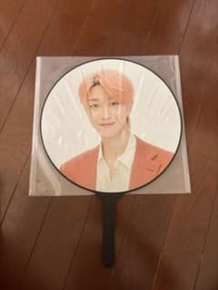 SEVENTEEN THE 8 うちわ BE THE SUNのサムネイル