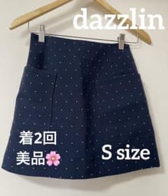 【着2回♡美品】dazzlin ドット柄 台形 ミニスカートのサムネイル