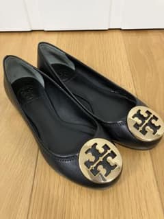 【お値下げ中】Tory Burch ブラック フラットシューズのサムネイル