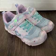 スニーカー18cm  ムーンスター 女の子 LUVRUSHのサムネイル