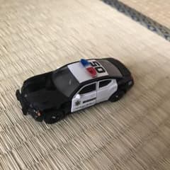 値下げ‼︎‼︎希少。1/64ダッジチャージャーパトカーのサムネイル